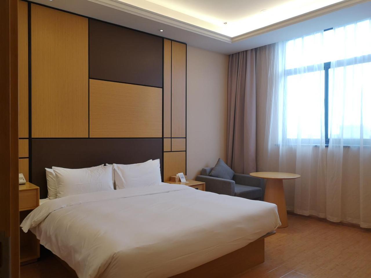 Ji Hotel Shanghai Chuansha Chengnan Road Exteriör bild