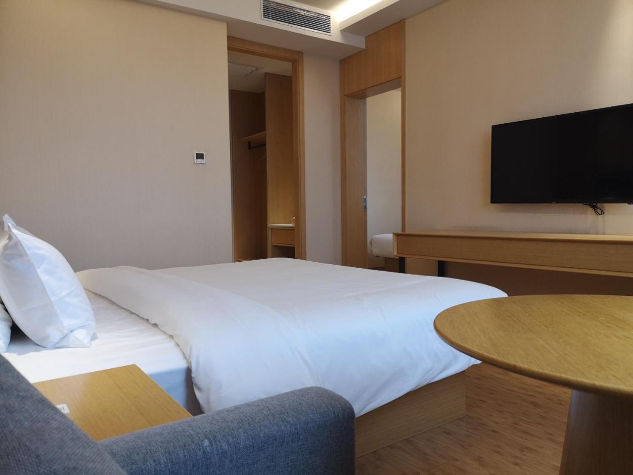 Ji Hotel Shanghai Chuansha Chengnan Road Exteriör bild