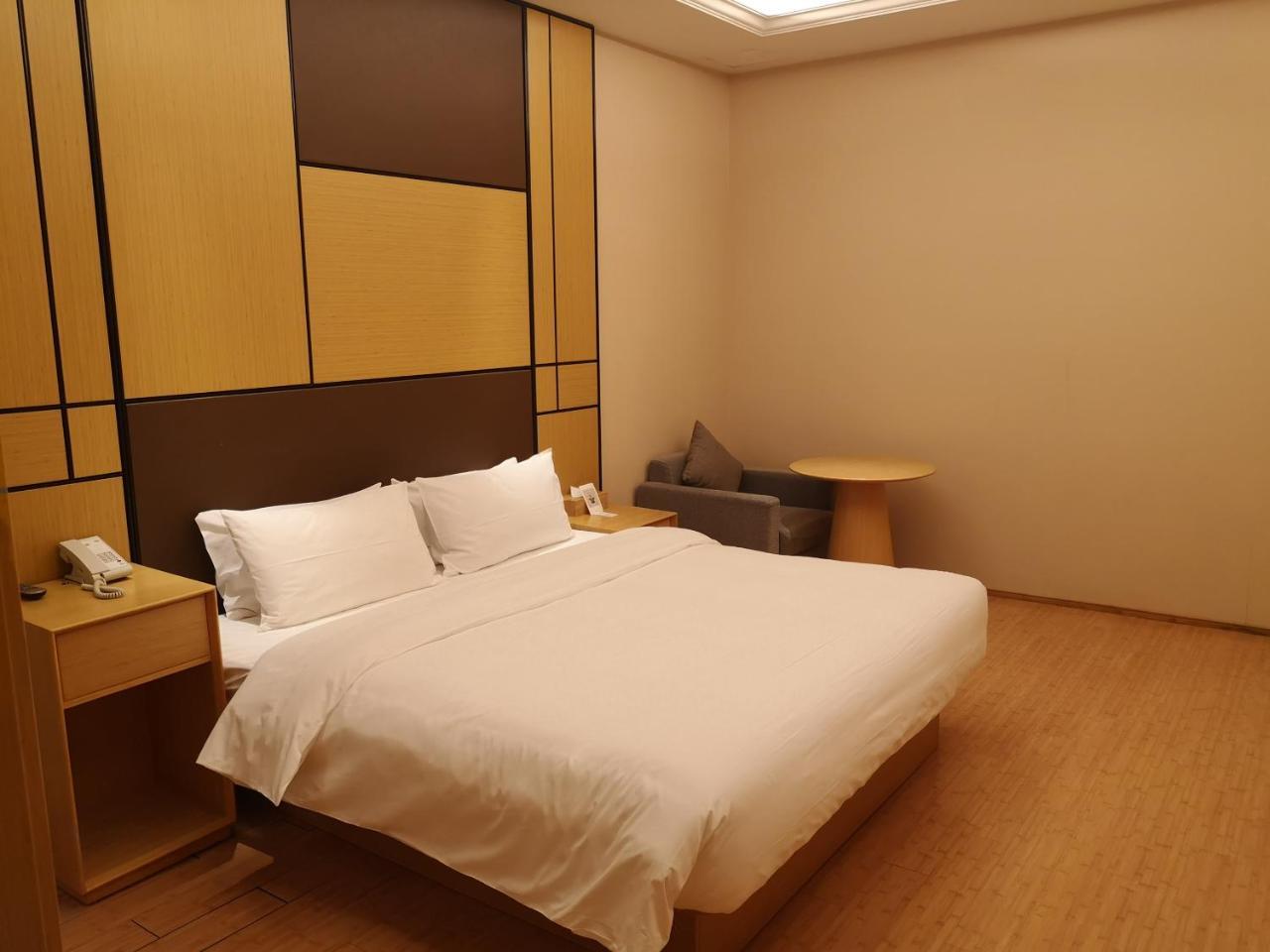 Ji Hotel Shanghai Chuansha Chengnan Road Exteriör bild