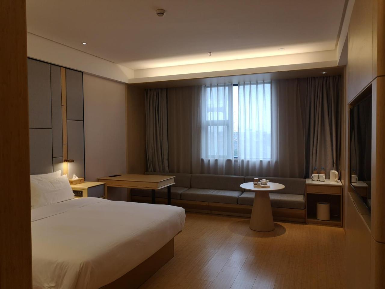 Ji Hotel Shanghai Chuansha Chengnan Road Exteriör bild